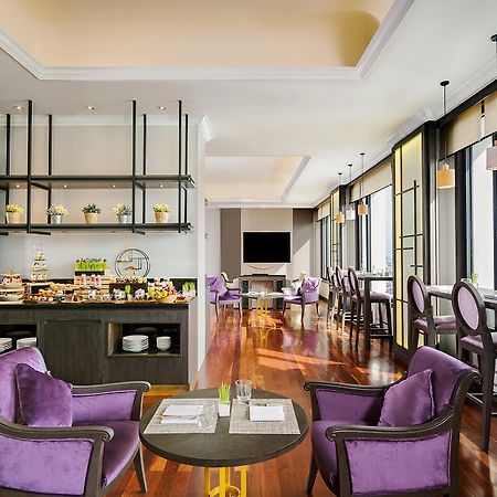 Grand Mercure Bangkok Atrium Zewnętrze zdjęcie Club Lounge at the 24th floor