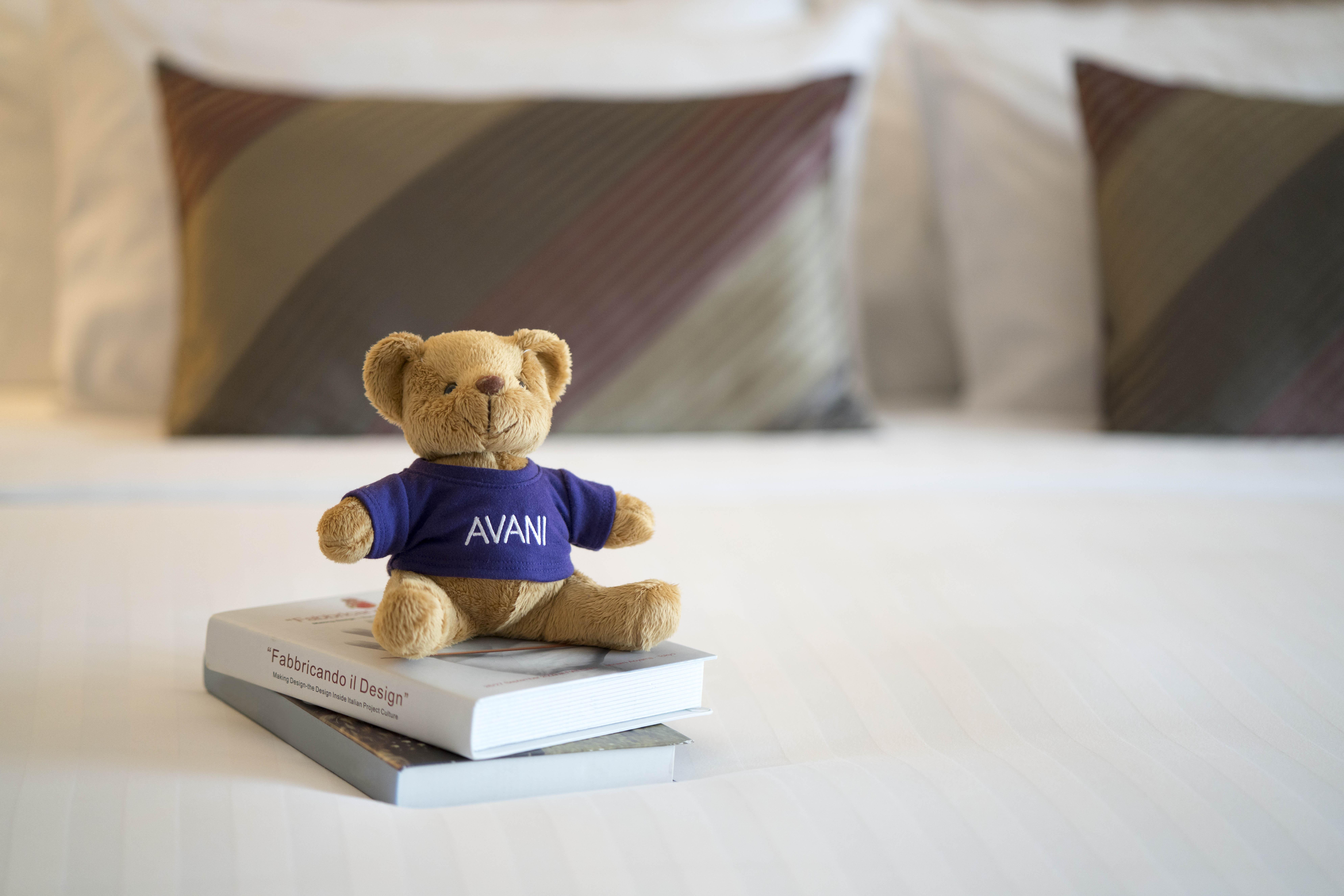 Grand Mercure Bangkok Atrium Zewnętrze zdjęcie A teddy bear with the logo of the airline