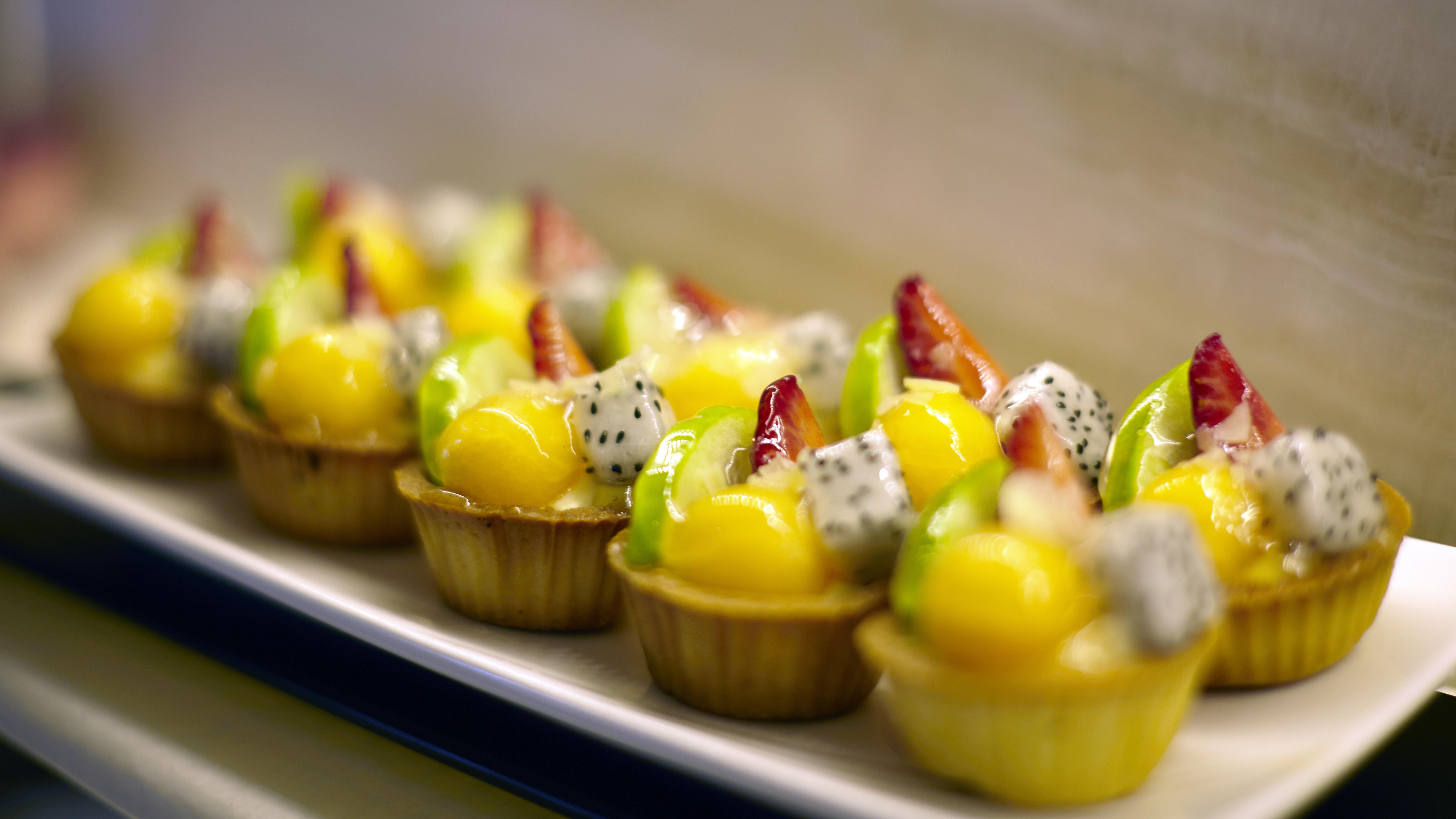 Grand Mercure Bangkok Atrium Zewnętrze zdjęcie Fruit tart